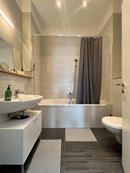 Апартаменты Loft 7 15Min Hbf 2Br Smart Tv Wifi Лейпциг Экстерьер фото